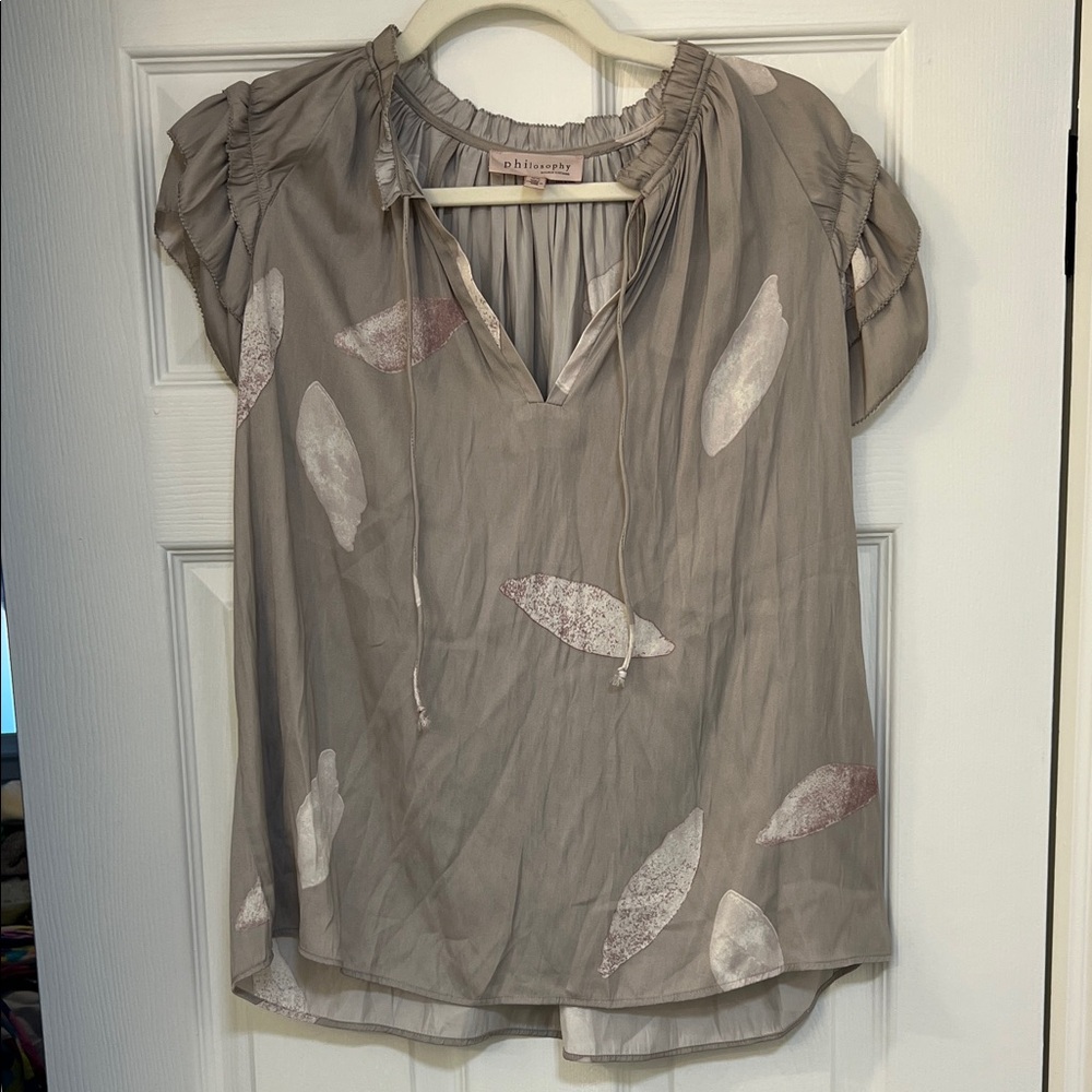 Philosophy Taupe Sheer Leaf-Print Peasant Top